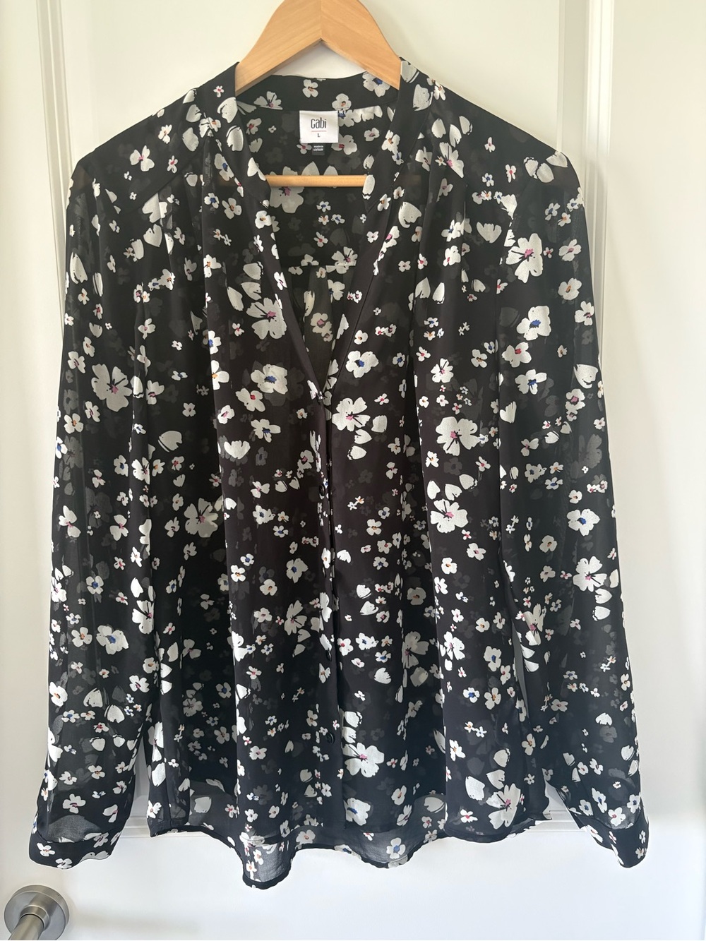 CAbi Delight Floral Sheer Button Front Blouse Black White Size Large style #6079